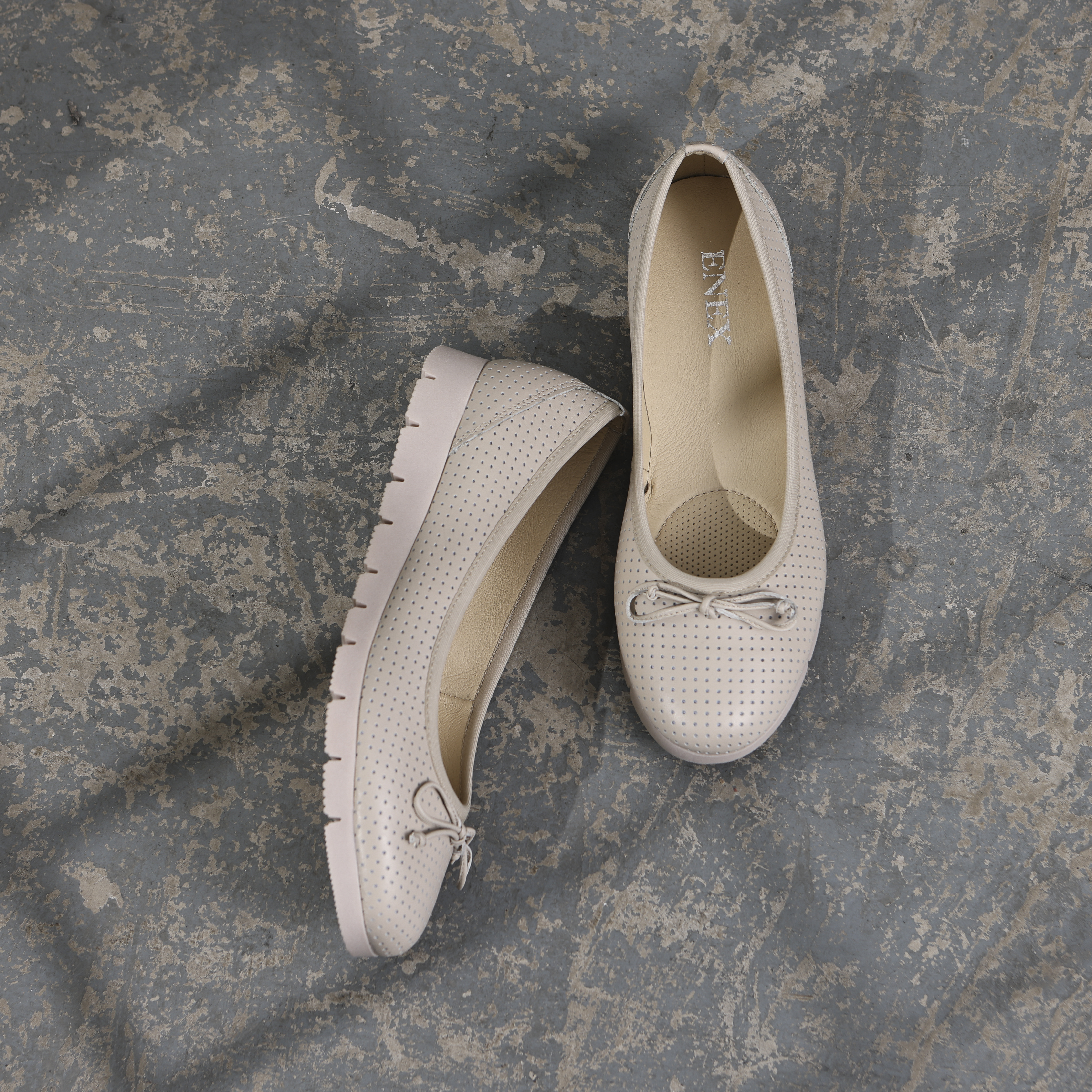 Ženstevne baletanke od zumbane bež kože