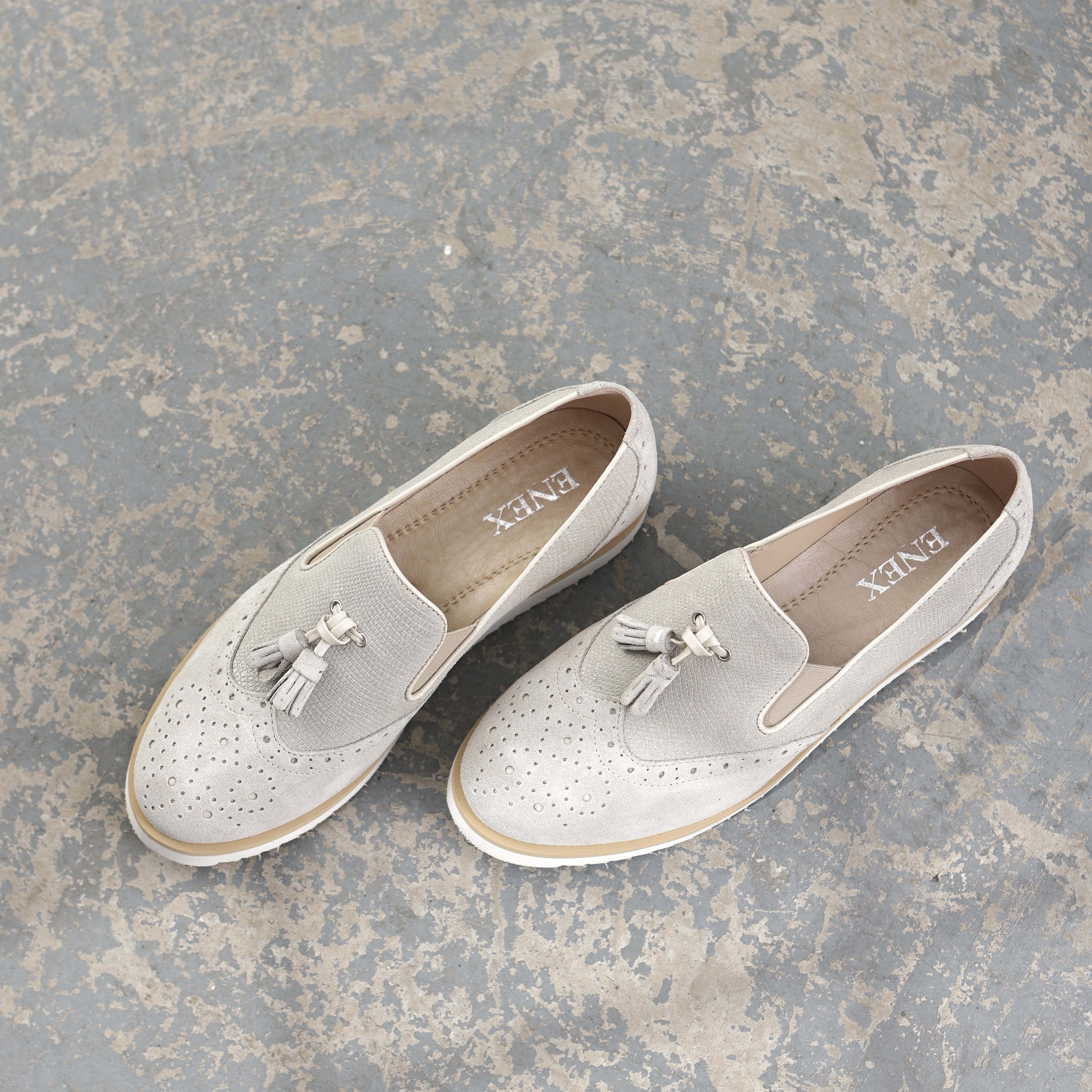 Lagane zumbane bež ženske mokasine