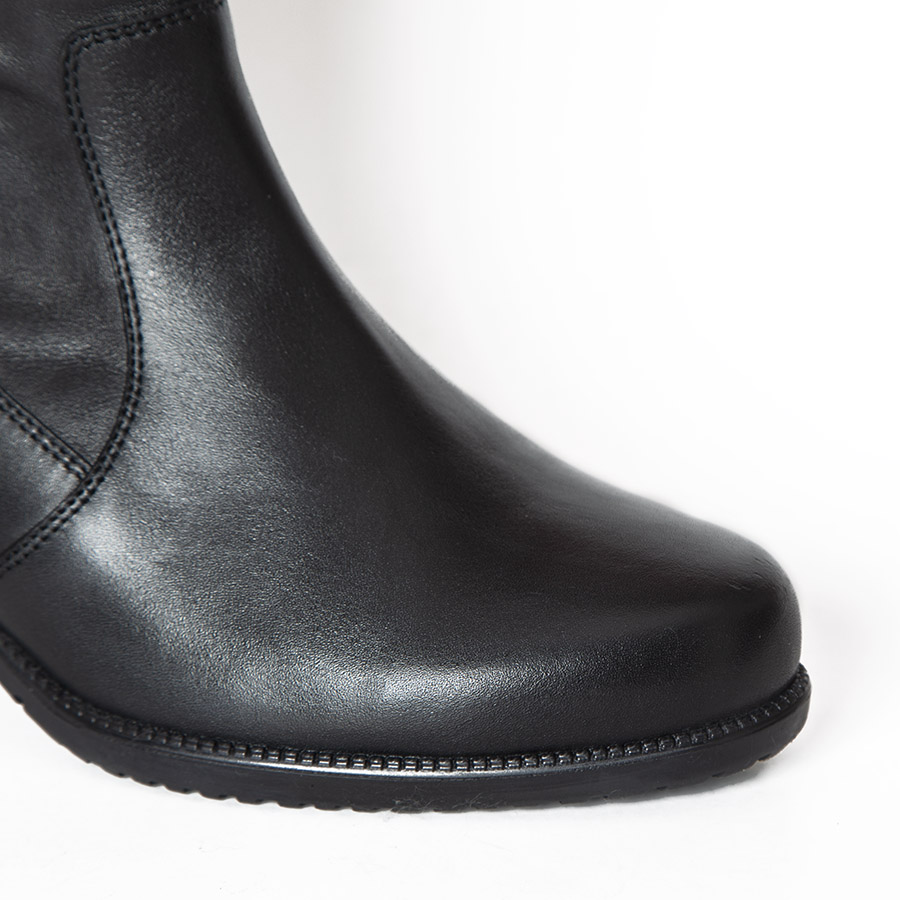 Udobna ženska poluduboka čizma od prirodne kože